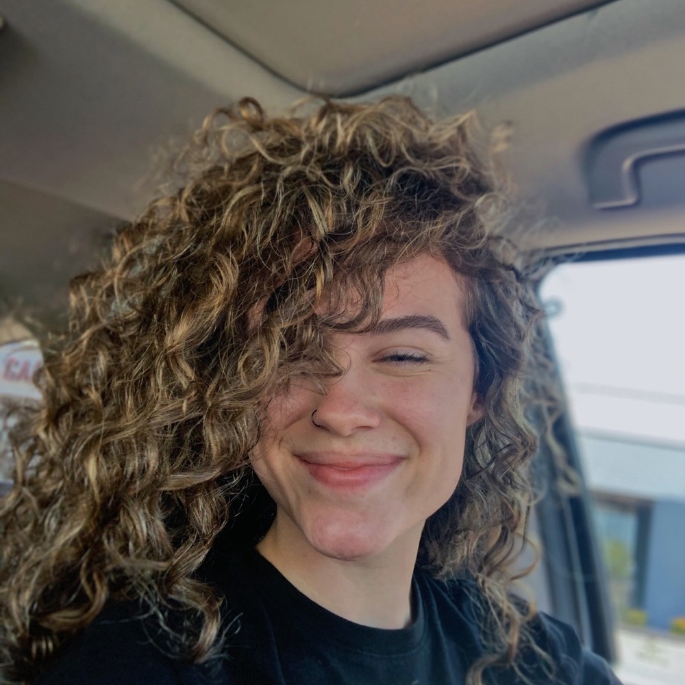 Meet your Posher, Stephanie